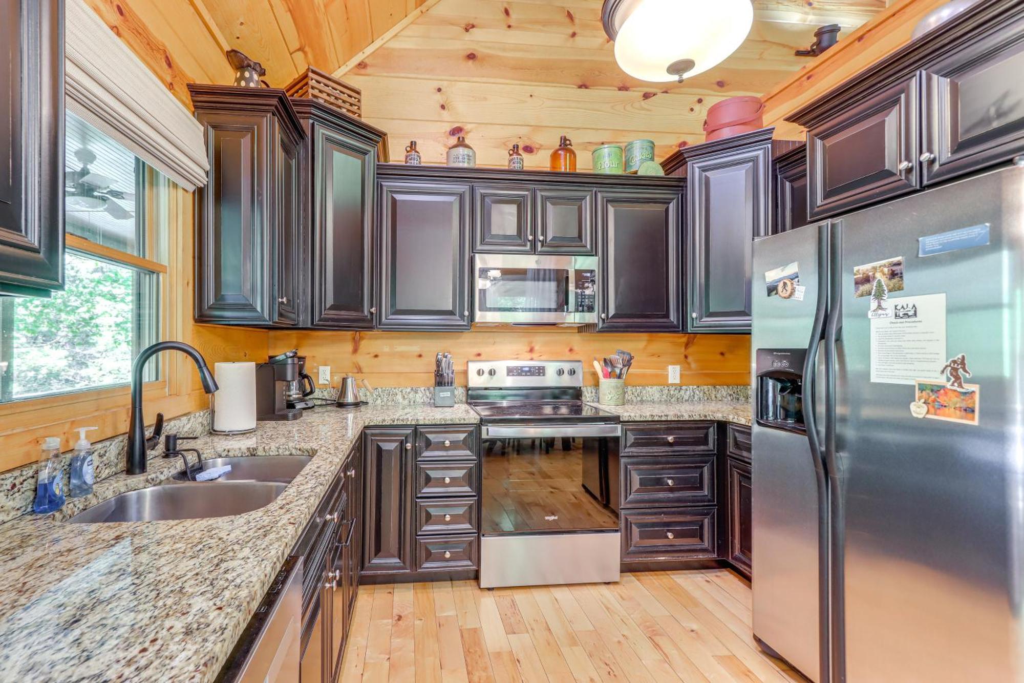 Lakeside Cabin Game Room, Dock, Orchard, Wineries Ellijay Eksteriør bilde